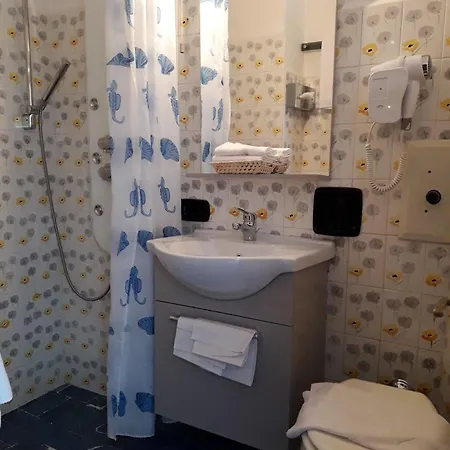 Nautilus Hotel 3*