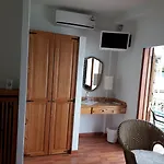 Nautilus Hotel